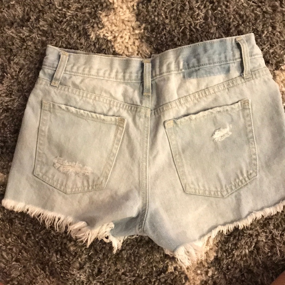Blue Jean shorts - Picture 3 of 4